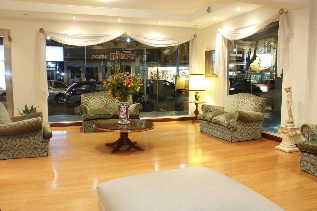 Etoile Hotel 3*